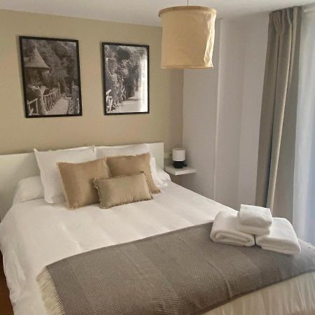 Apartamento Con Encanto En El Pirineo La Pobla de Lillet Esterno foto
