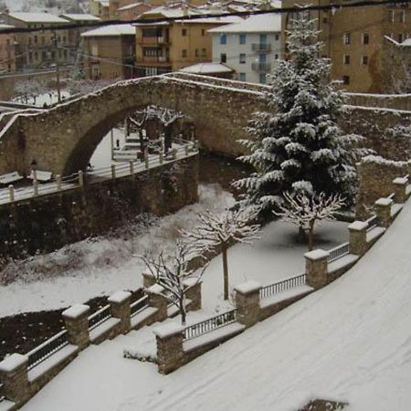 Apartamento Con Encanto En El Pirineo La Pobla de Lillet Esterno foto