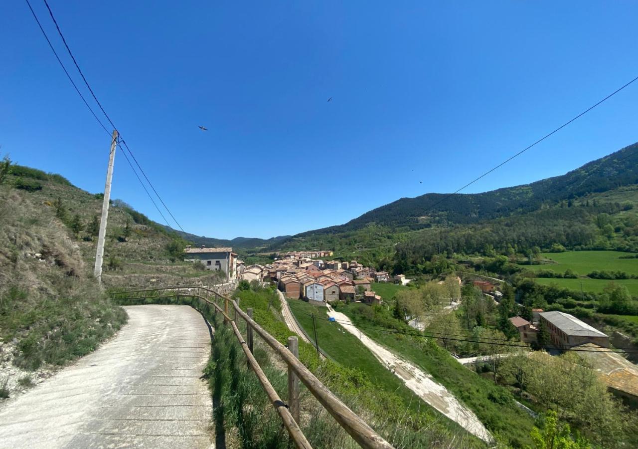 Apartamento Con Encanto En El Pirineo La Pobla de Lillet Esterno foto